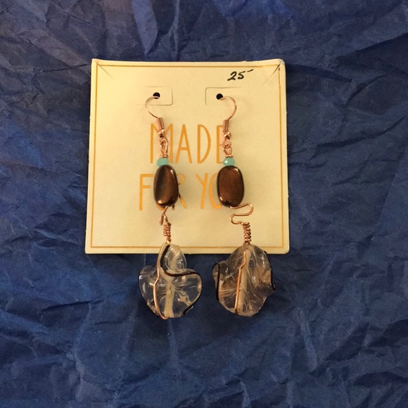 Hand crafted earrings - Picture 3 of 3